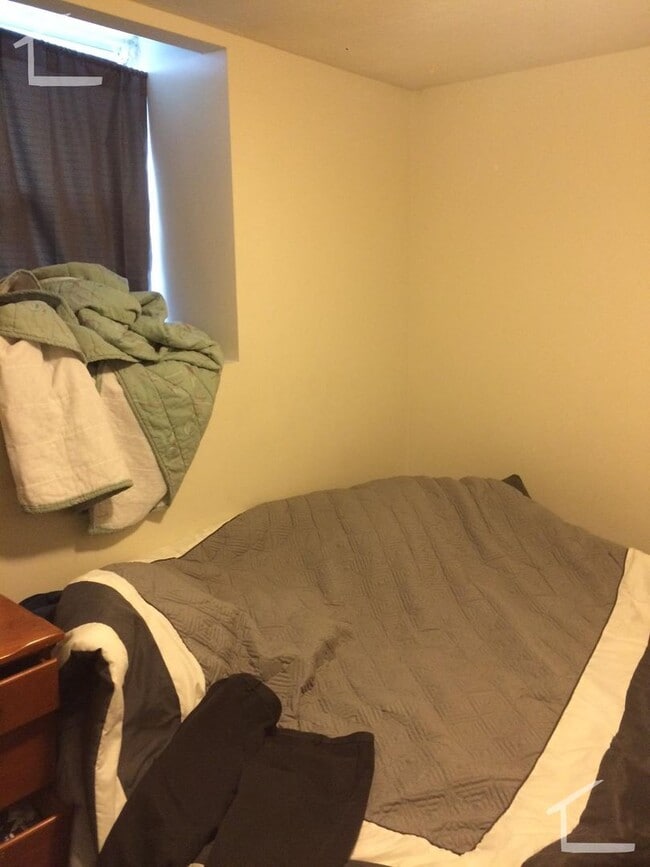 Photo - Great 4 Bedroom Available 9/1/26