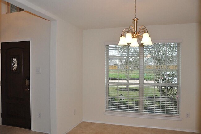 Photo - 3326 Karleigh Way