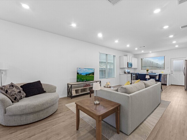 Photo - 3008 Delancey Bnd Wy