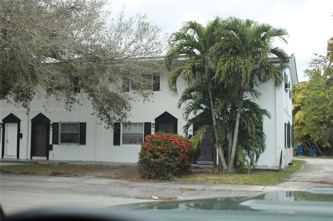 Building Photo - 1601 NW 81st St. Rental
