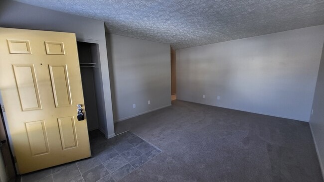 Photo - 3799 Petzinger Rd