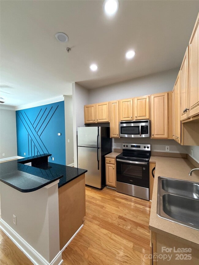 Photo - 739 Garden District Dr