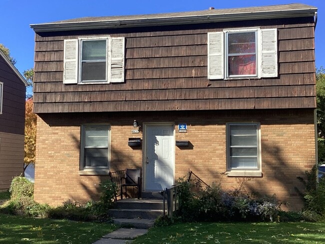 4637 N 45th St Unidad 4637-lower