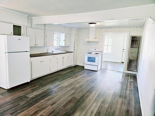 Photo - 3 Bed/1 Bath House