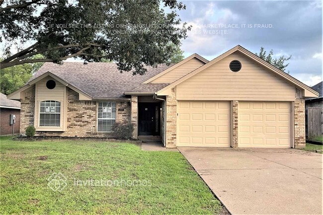 Photo - 159 Summerhill Dr House