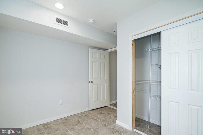 Photo - 2408 W Thompson St