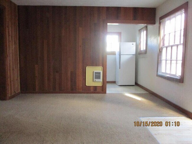 Photo - 1470 Lawrence St