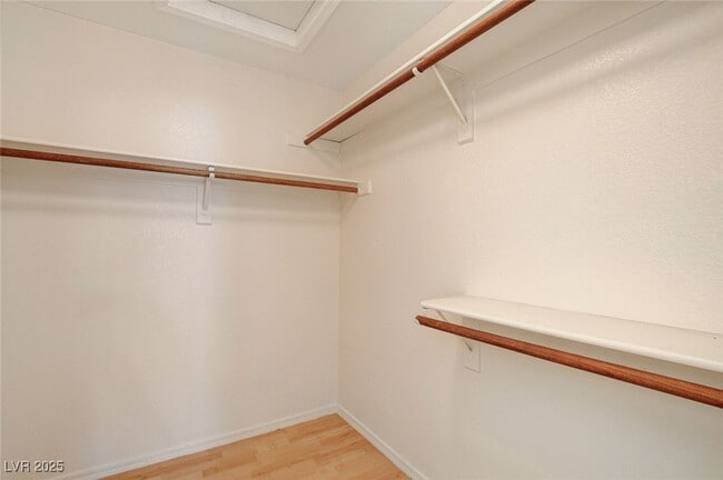 Building Photo - 4432 Crimson Leaf Dr Rental