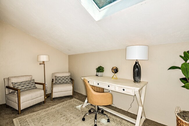 Photo - Woodland Villas Apartments