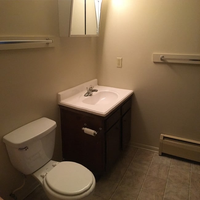 Pinecrest Apartments Amherst, OH