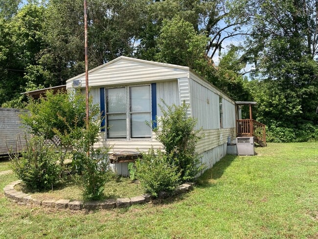 Photo - Awesome  Mobile Home in Gallaway, TN for R...
