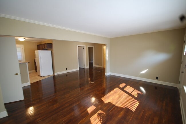 Photo - 1414 21st Ave E