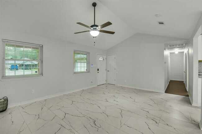 Photo - 1215 Tejas Blvd