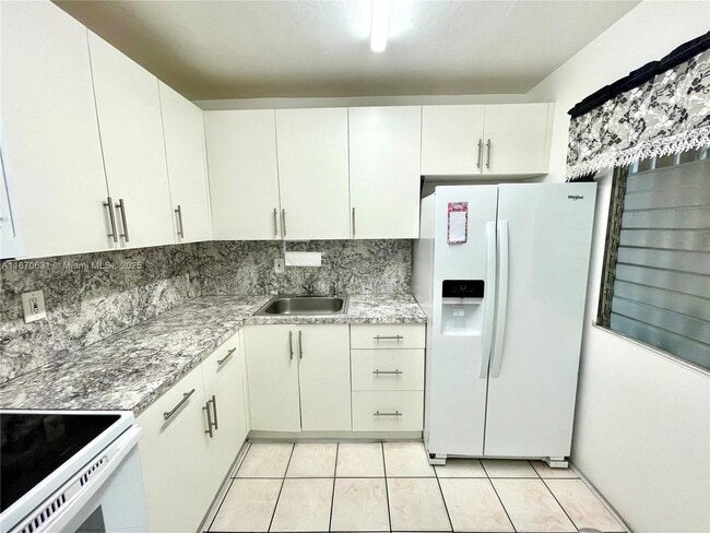Photo - 110 Royal Palm Rd Unit 310