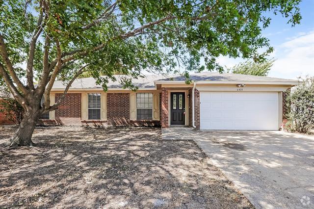 Building Photo - 6400 Rock Springs Dr Rental