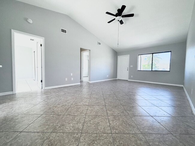 4133/4135 SW 7th Pl Duplex - 4133/4135 SW 7th Pl Duplex Unidad 4135 SW 7th Pl