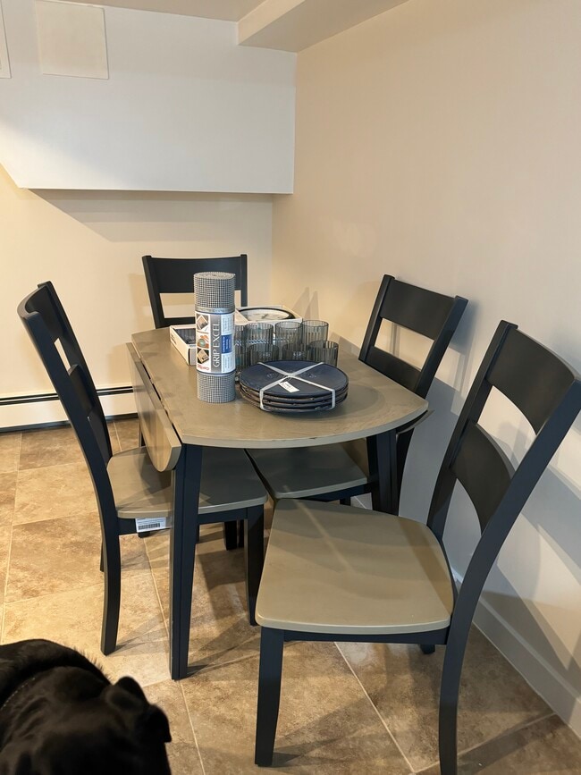 Photo - 93 Brookside Ave Unidad Walk in