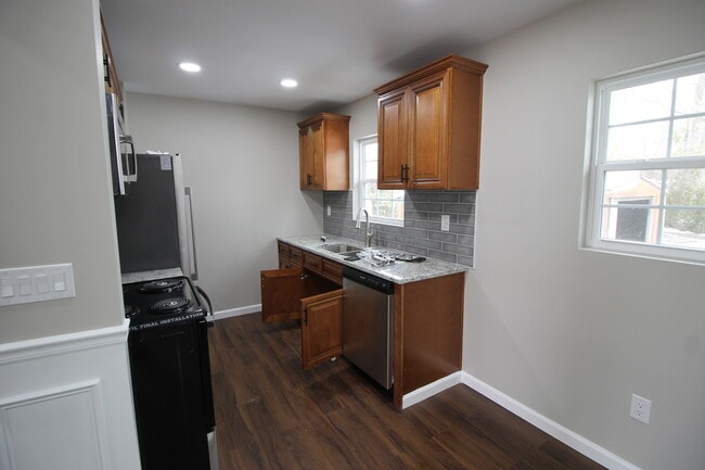 Photo - 4805 Toledo Ct