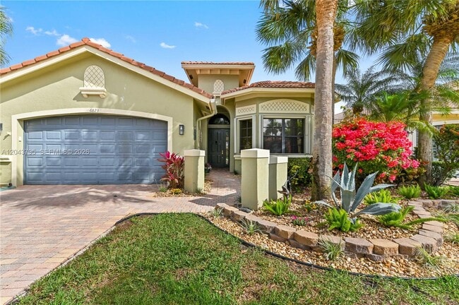 Photo - 6823 Fabiano Cir