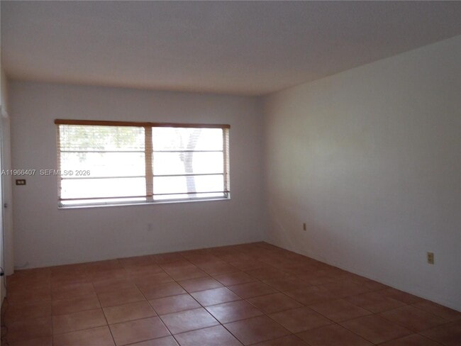 Photo - 2815 NE 201st Terrace Unit L102