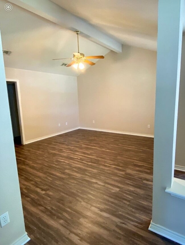 Photo - "Spacious 3-Bed, 2-Bath Retreat in College Station – Your Perfect Home Awaits!"