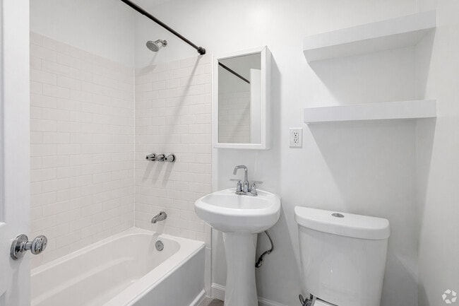 Photo - 411-417 Walnut Ave