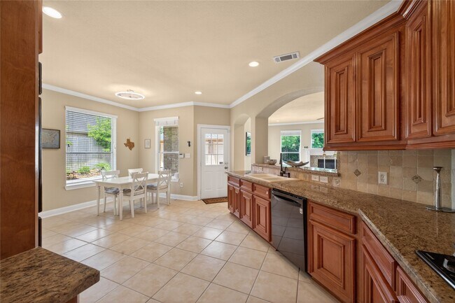 Photo - 1722 Parklake Village Dr