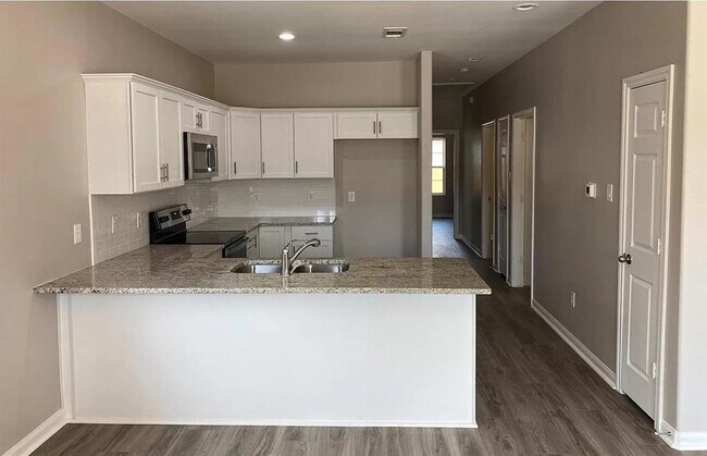 16962 W Hammon