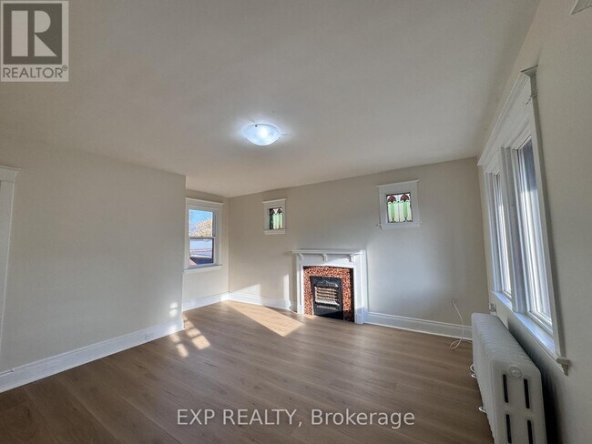 Photo - 321 Hunter St E Unité -6