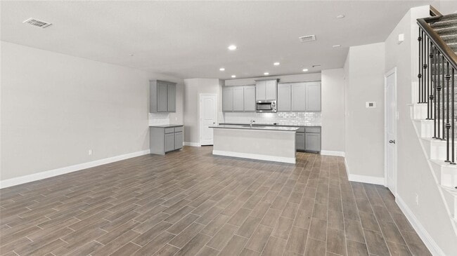 Photo - 5968 Bursey Rd