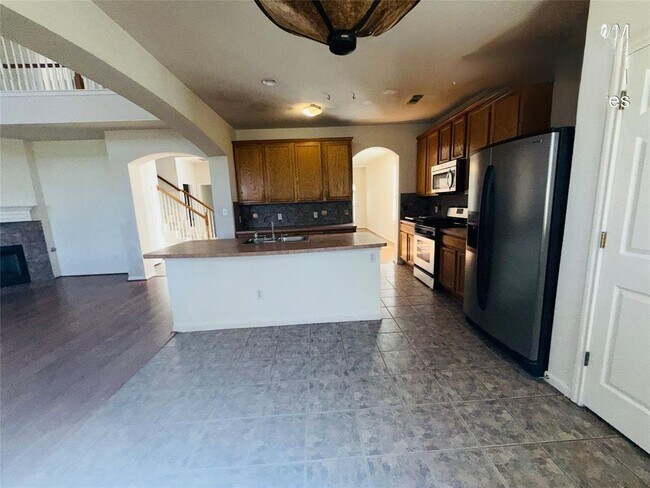 Photo - 1124 Winding Creek Pl