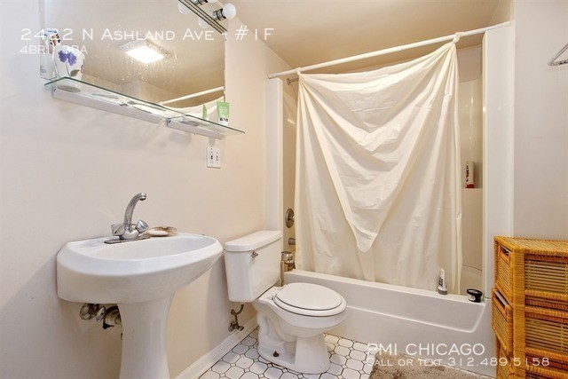 Photo - 2422 N Ashland Ave Unit #1F