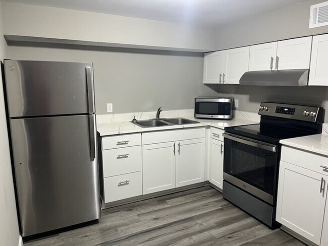 Photo - 740 W Wood St Unidad 1