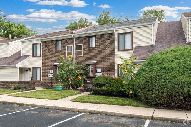 Brookshire Trace Townhomes