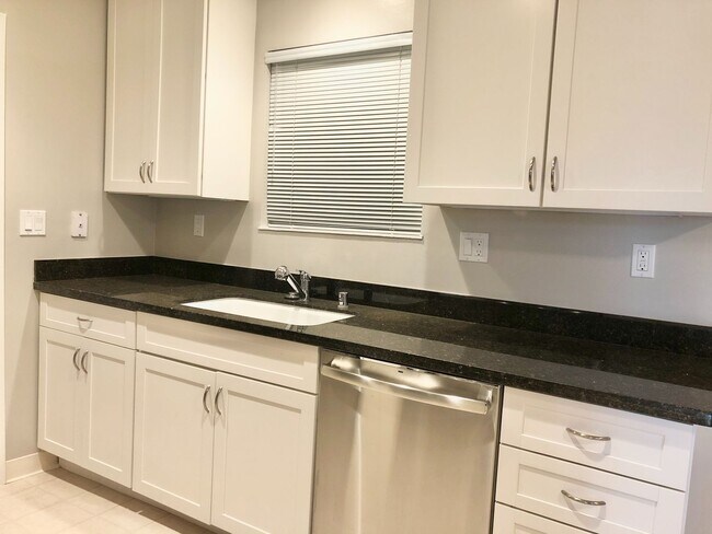 Noel Oaks Apartments