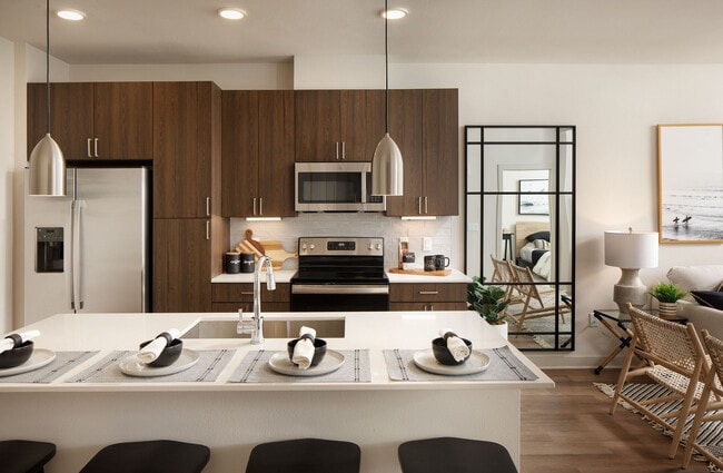 Photo - Las Palmas Apartments