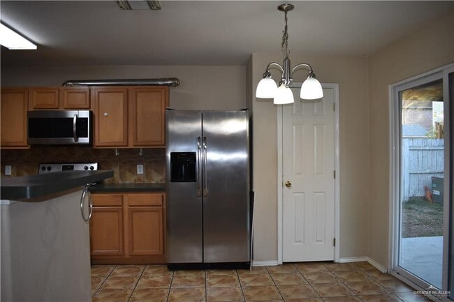 Photo - 12 Nightshade Ave Casa