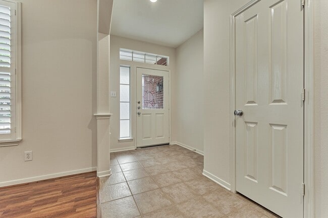 Photo - 89 N Apple Springs Cir