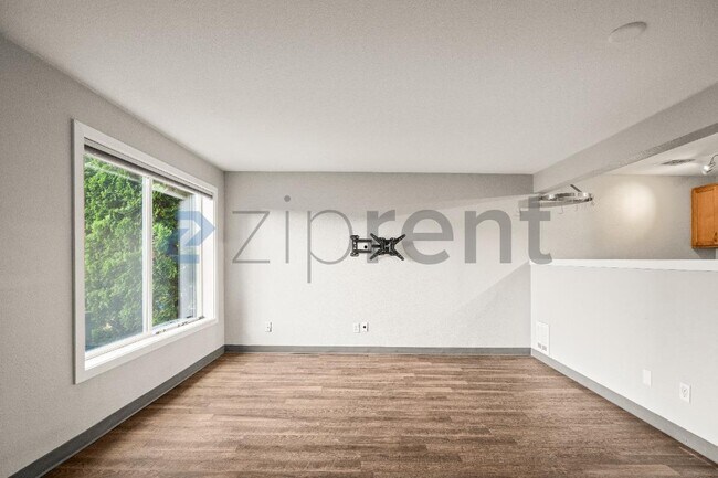 Photo - Unit 105