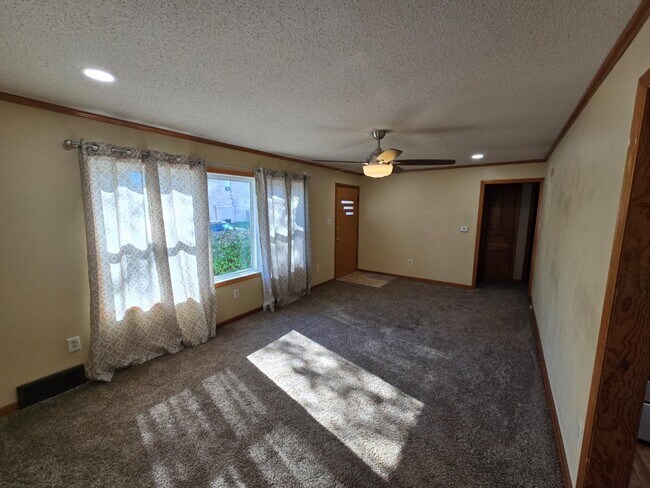 Photo - 218 Miami St