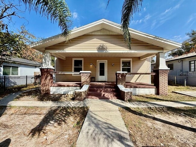 Building Photo - 1216 E 24th Ave