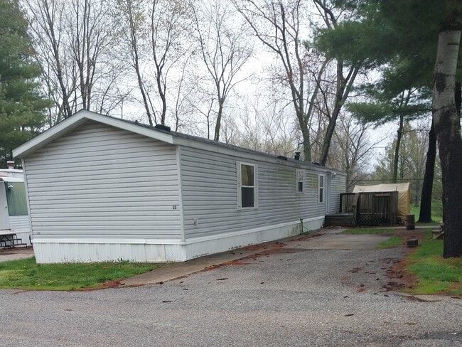 Building Photo - 200 Carroll St