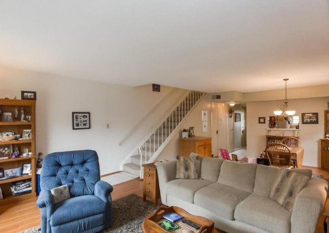 Photo - 201 21st Ave Pl