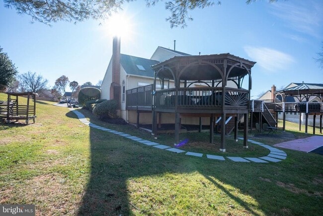 Photo - 2104 Steuben Way