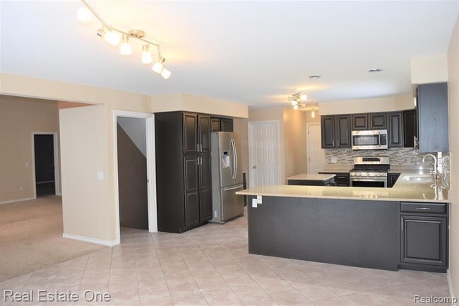 Photo - 5841 Ruby Dr