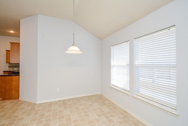 Building Photo - 3807 Belmont Turn