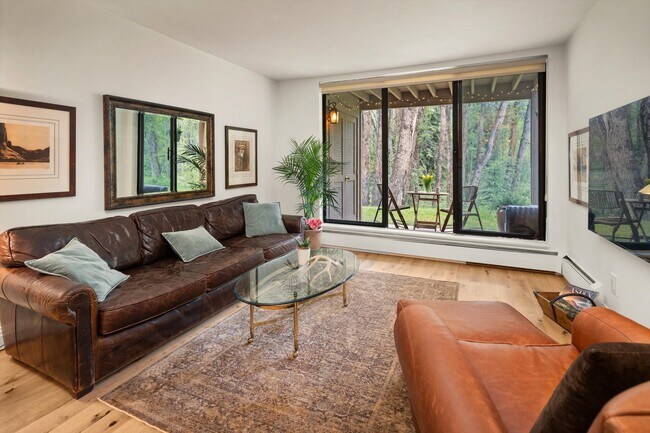 Photo - 412 Vine St Unit Hunter Creek Condo