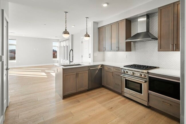 Photo - 1650 Commonwealth Ave Unit 606