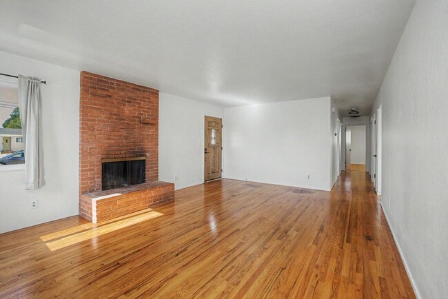 Photo - Rare 3 Bed, 2 Bath Home in Upper Seaside Cul-de-Sac with Spacious Yard