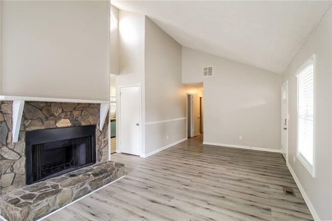 Photo - 2314 Tapanzee Ln